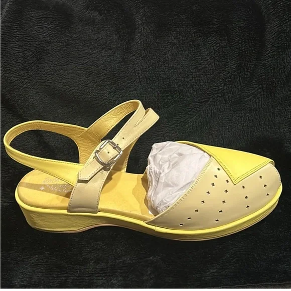 Rocket Originals Women's Yellow Vintage Sandals BNIB Size 8 Two tone yellow - Picture 6 of 9